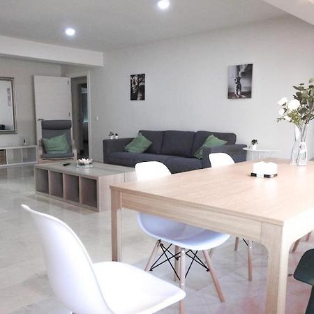 Carihuela Beach Suite Apartment Torremolinos Ngoại thất bức ảnh