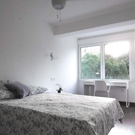 Carihuela Beach Suite Apartment Torremolinos Ngoại thất bức ảnh