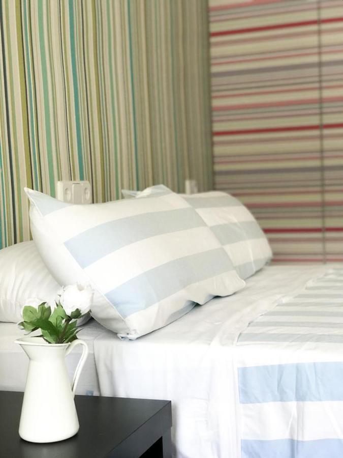 Carihuela Beach Suite Apartment Torremolinos Ngoại thất bức ảnh