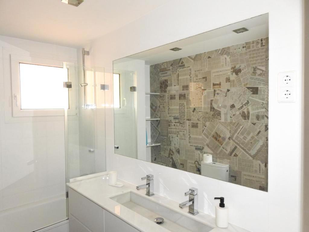 Carihuela Beach Suite Apartment Torremolinos Ngoại thất bức ảnh