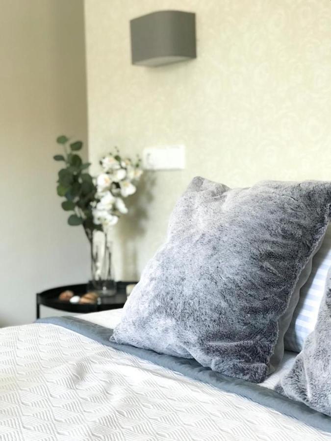 Carihuela Beach Suite Apartment Torremolinos Ngoại thất bức ảnh