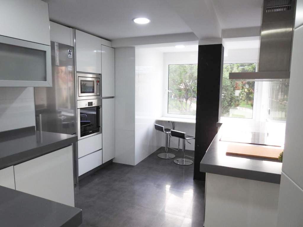 Carihuela Beach Suite Apartment Torremolinos Ngoại thất bức ảnh